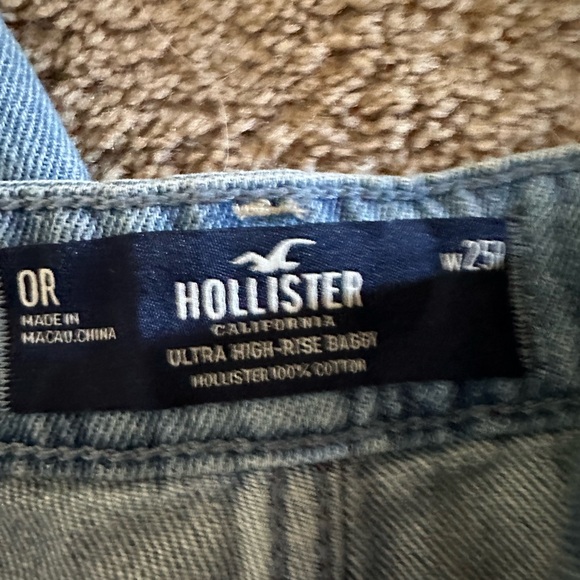 NWT! Hollister Baggy Jeans (Size 25/00) - Picture 4 of 6